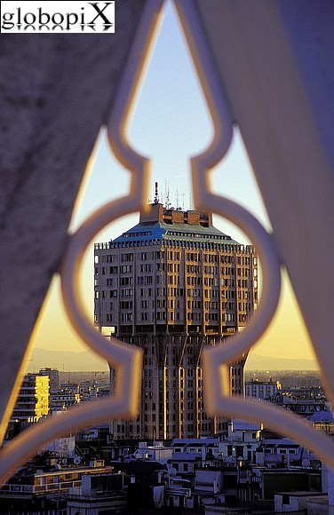 Milano - Torre Velasca dal Duomo